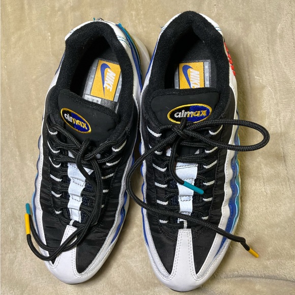 Nike Air Max 95, women’s size 7.5 Or men’s size 6. - Picture 3 of 5